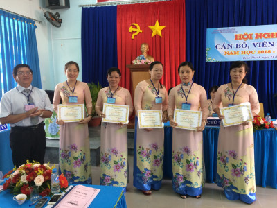 Đại Hội CBCC Trường tiểu học Định Thành năm học 2018 - 2019