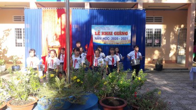 Trường Tiểu học Định Thành tổ chức khai giảng năm học 2020 2021