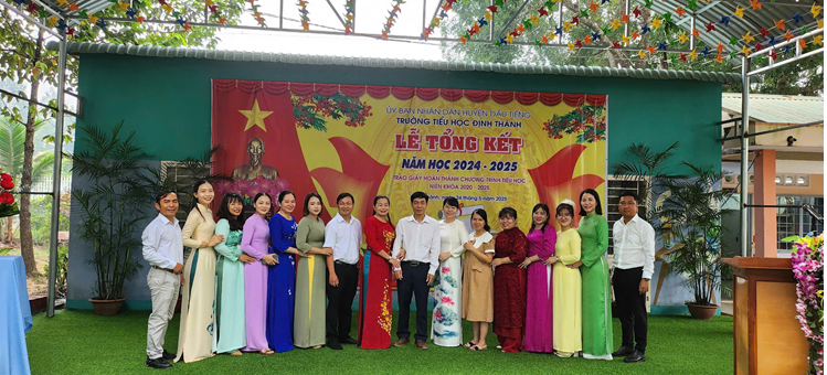 Tổng kết 2025